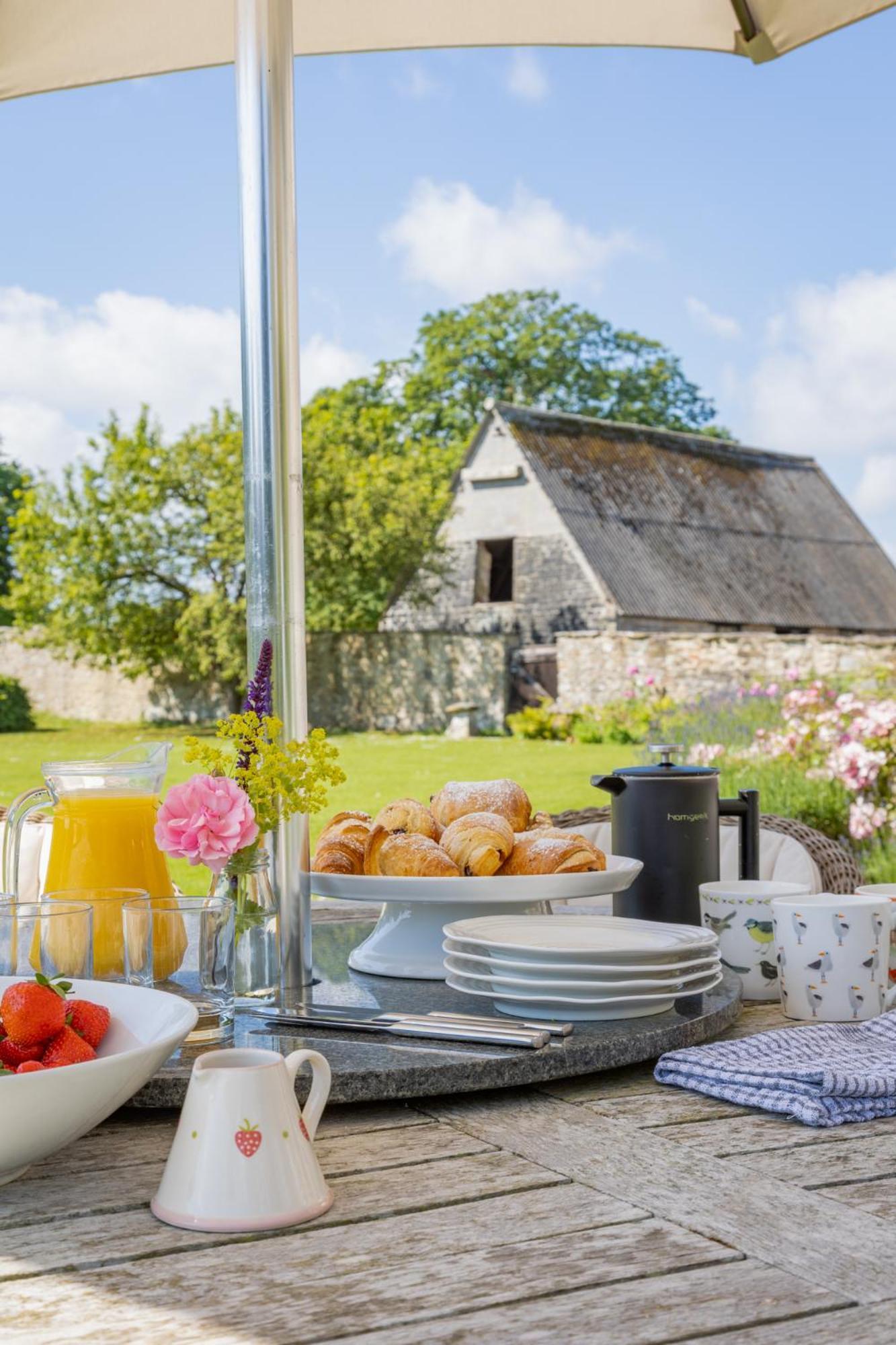 Overtown Manor Bed And Breakfast Swindon Zewnętrze zdjęcie